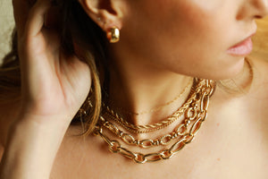 BELLE CHAIN NECKLACE