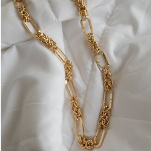 Rosa Chain Necklace