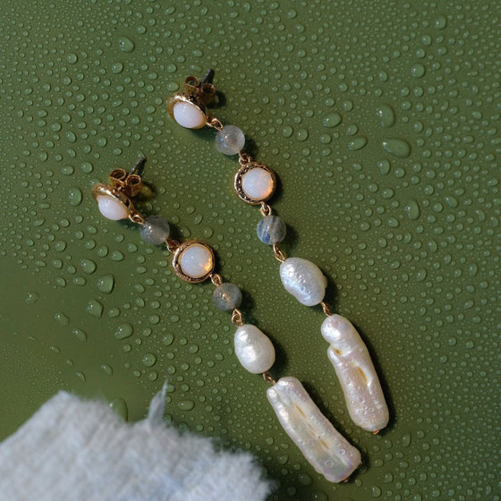 MARSEILLE LONG PEARL EARRINGS