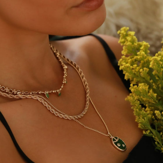 FORTUNA PENDANT NECKLACE